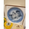 Image 4 : Edmonton Themed Memorabilia Including Commemorative Plate and Pins