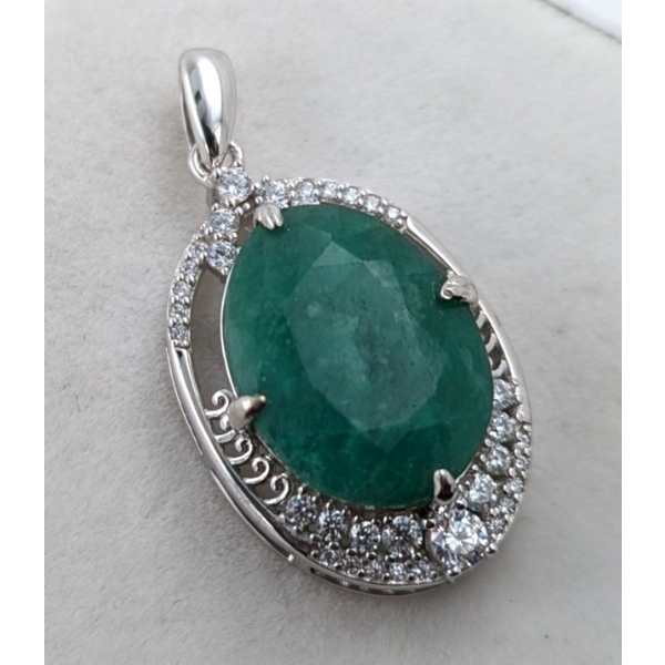 4.4 g Certified Silver Emerald gemstone Pendant ($9,135 Appraisal)