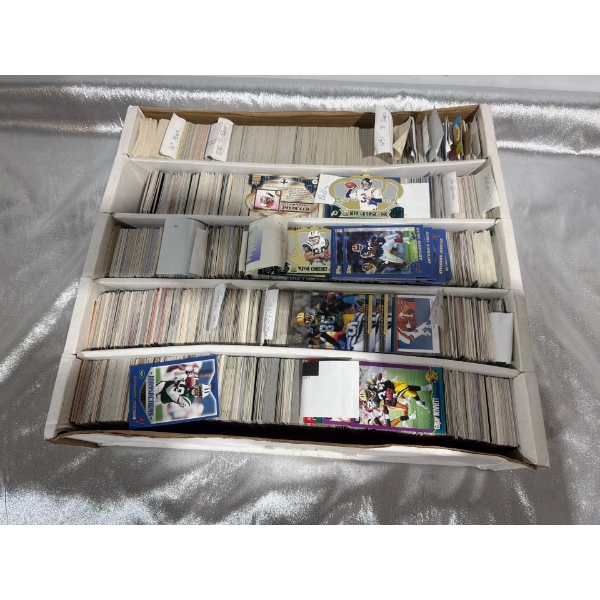 HUGE Lot of Football Trading Cards!! Hundreds of Cards all Categorised 