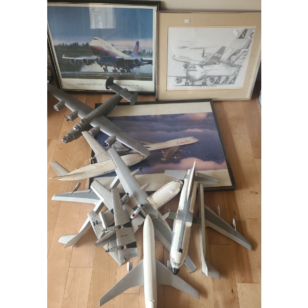 B747 Framed Picture 21 x 17, Largest Grey Model 27 x 16, Other Framed Pictures and Models As-Is
