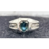 Image 1 : Sapphire, 10K Gold and Diamond Ring (total weight 4.1g)