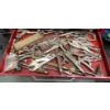 Image 19 : Gray Rolling Tool Chest With Extensive Mechanic and Machinist Hand Tools