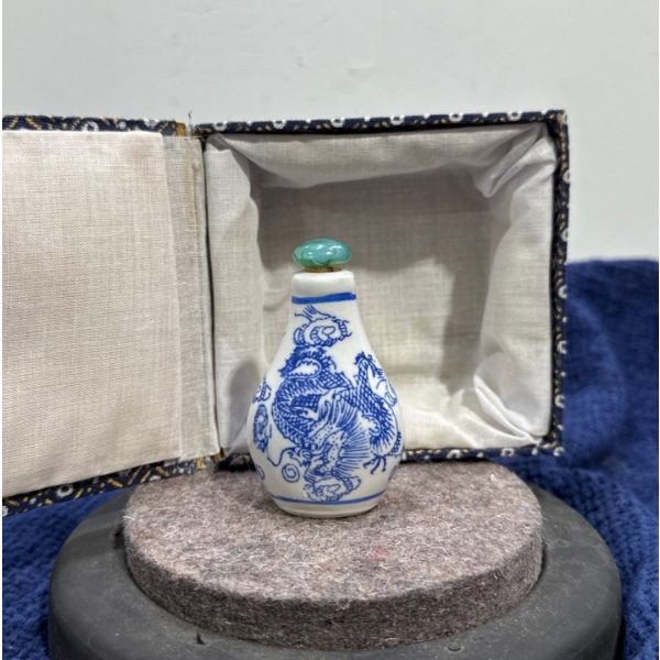 Hand Painted Dragon Snuff Bottle with Spoon 2.5H