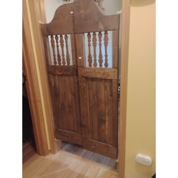 Custom Solid Oak Western Cafe Style Saloon Swinging Doors