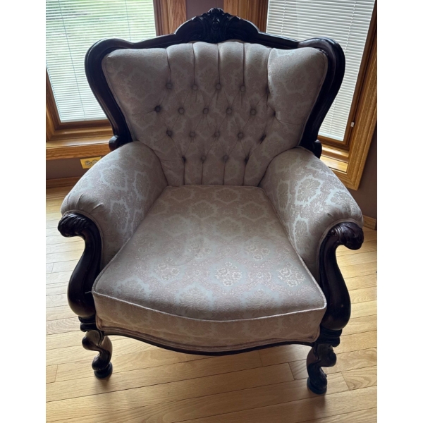 Art Nouveau Chair - 33W, 30D, 37T 
