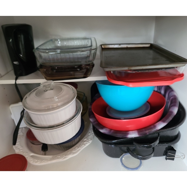 Contents of Cupboards: Cookware, Baking Pans, Bowls, Carafe and More!