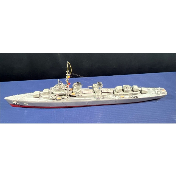 American Model Ship 680 36L