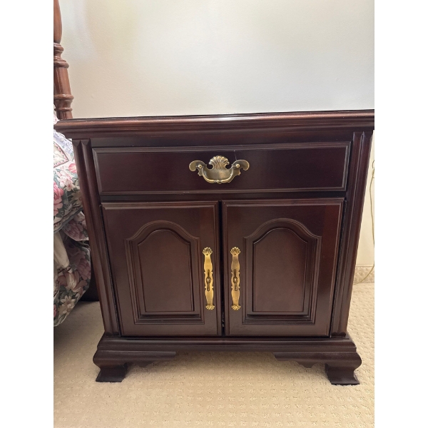 Pair Bedroom Mahogany Side Tables 26W x 16D x 26T