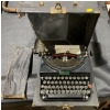 Image 1 : Antique Lion Typewriter in case