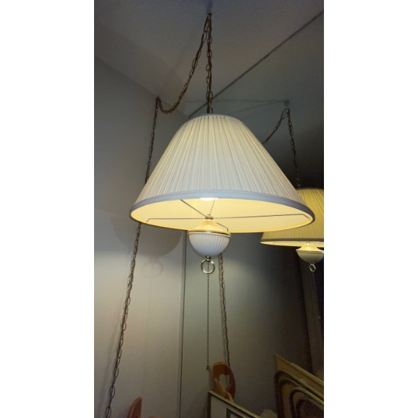 Vintage Swag Lamp w/ Pull Cord 16L