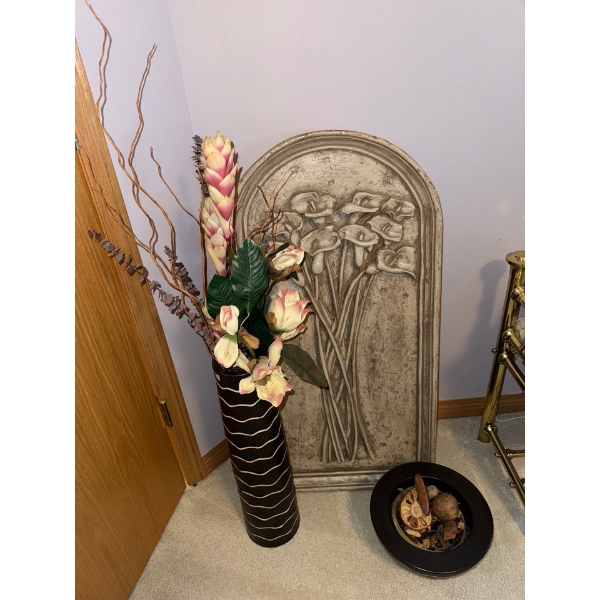 Collection of Floral Decor