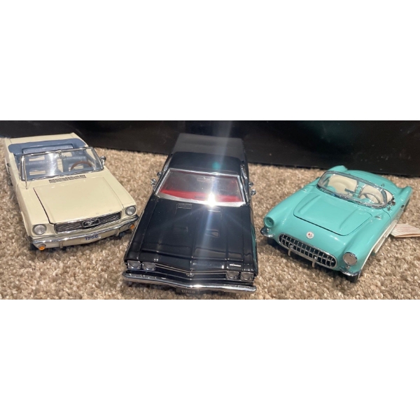 1966 Chevrolet Corvette/ 1968 Chevrolet El Camino SS-369/ 1966 Ford Mustang 1:24 Scale