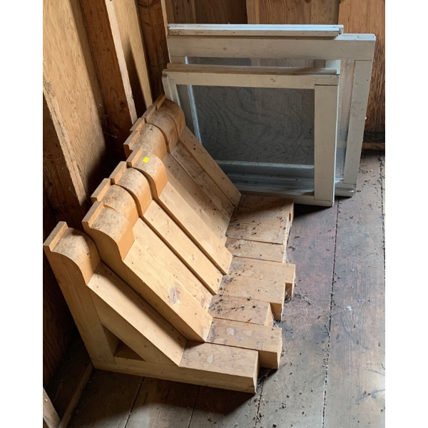 Support Brackets 20 w/ Windows 25x25