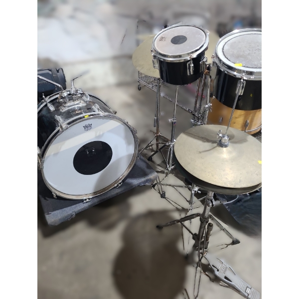 Pearl Remo Bass Drum and Kit, Additional Drums, Stands as Shown