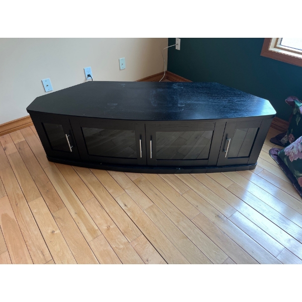 Beautiful Solid Wood TV Stand With Glass Front Doors and Shelves for your AV Equipment. 62"L W22" 18