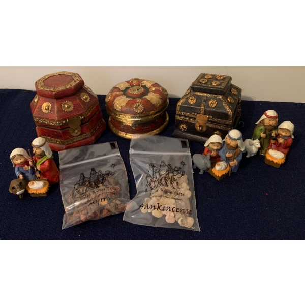 New Three King Gift Set (Frankincense, Myrrh, Gold) Plus Mini Nativity Figures 