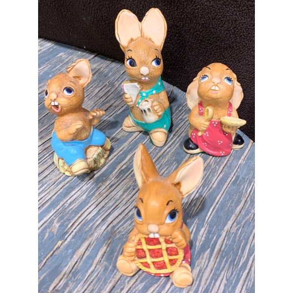 Pen Delfin Figures - 'Picnic Midge', 'Muncher,  'The Thumper' & More 