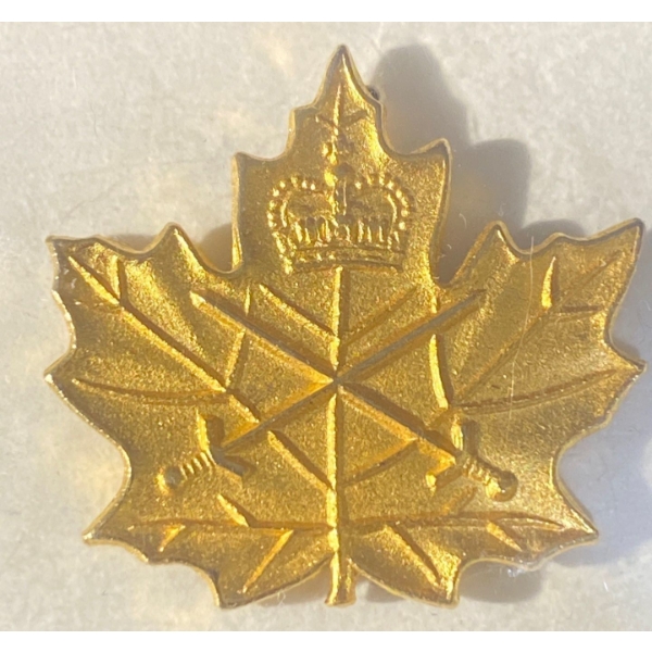 Canadian Cadet Instructors Cadre Metal Collar Badge
