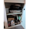 Image 6 : Kitchenware Lot Including Cookware, Appliances, and Baking Accessories