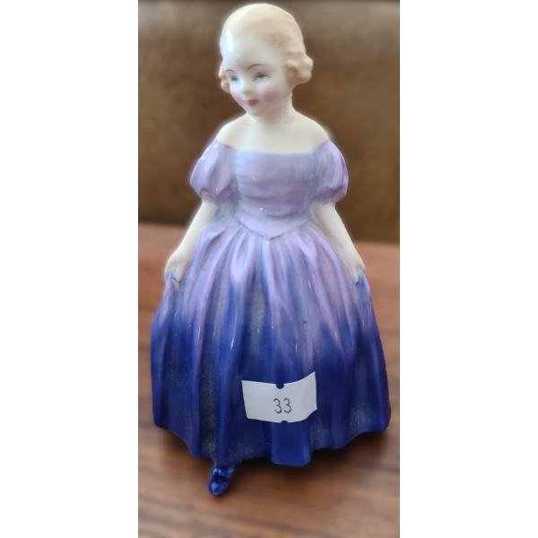 Royal Doulton "Marie" Figurine 5 T 