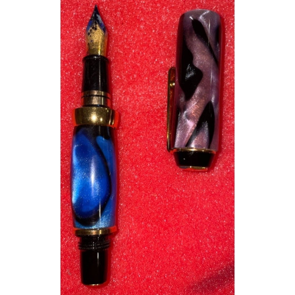 Collectable Iridium Point Germany Fountain Pen - Blue & Purple 