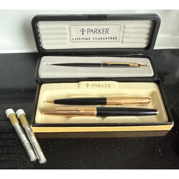 Lux 22K Yellow Gold Plated PARKER Fountain Pens w/ Ink Cartridges & A Lifetime Guarentee