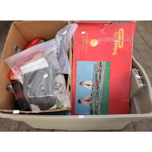 Vintage Tri-Ang Electric Model Railroad Set 