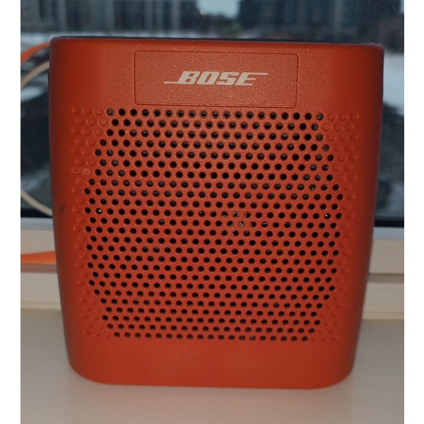 Bose Bluetooth Speaker (Red) ModelNo:46859     Like New!