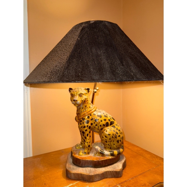 Leopard Decorative Table Lamp 16Tall