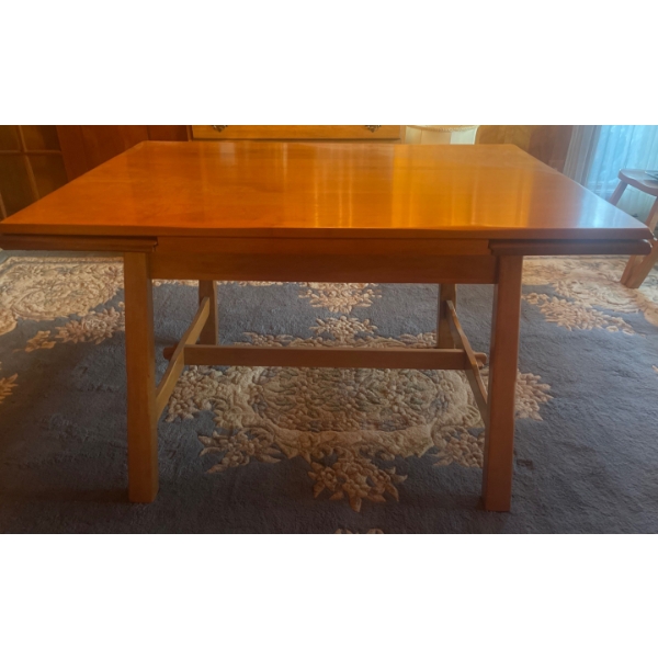 Solid Wood Kitchen Table W/Pull Out Sides for Larger Eating Space w/ 6 Matching chairs 59"x43"x36"ta
