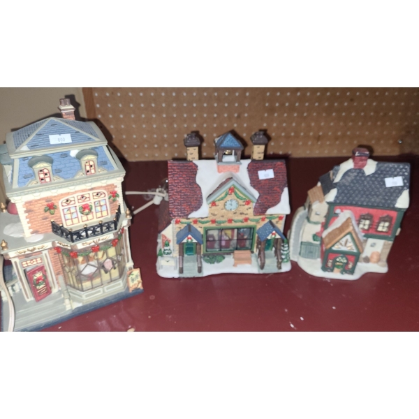 Holiday Homes: Music Shop, House, Schoolhouse, Lights Included