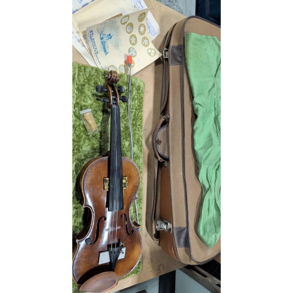 4/4 Violin with Accessories, Jaeger Etui Case, and Hidersine Rosin