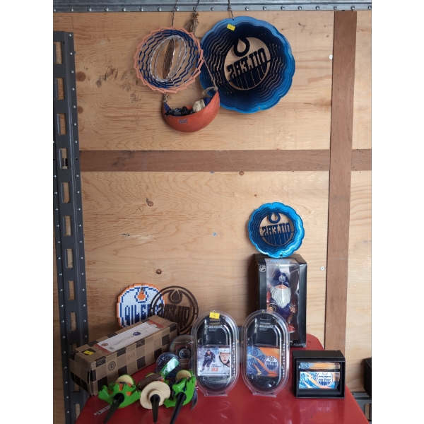 OIlers Outdoor Decorations, Crystal Collectibles