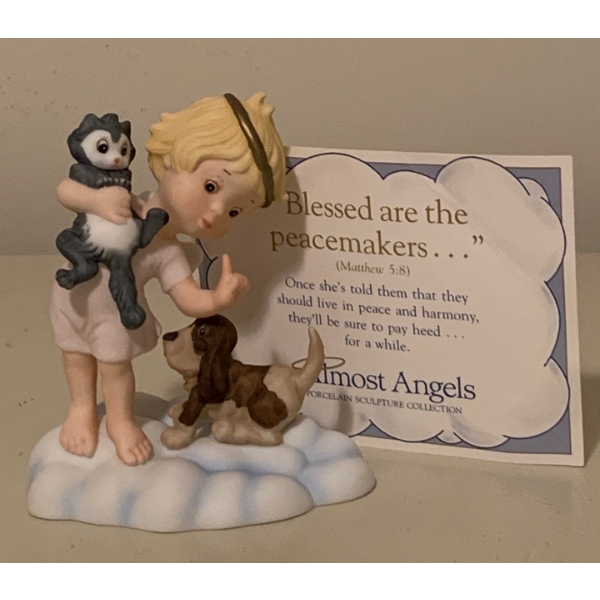 Franklin Mint Almost Angels Porcelain Figure - Blessed Are The Peace Makers 4T		Religious Products &