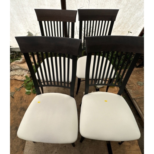 Set of 8 Metal and White Fabric Chairs - 19W, 19D, 39T