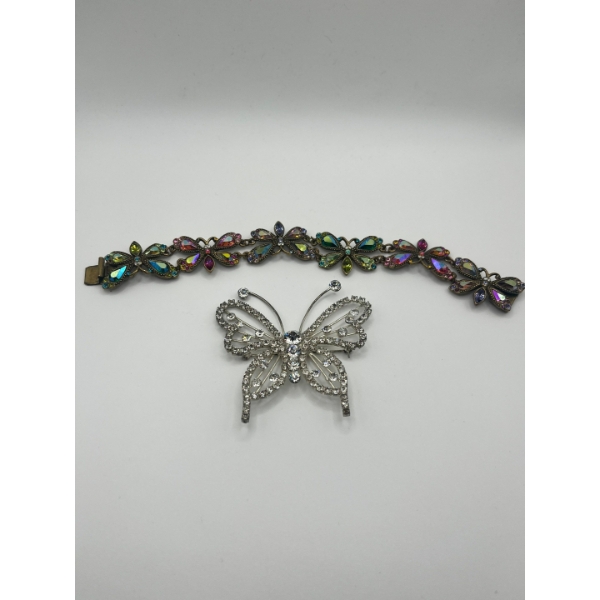 Vintage Aura Borealis Crystal Butterfly Bracelet Featuring A Bronze Finish With A Butterfly Brooch D