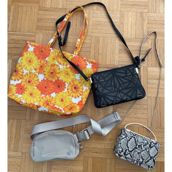 Assortment Of Women's Purses & Handbags