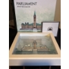 Image 2 : Real Shape Iconic Canada: Parliament Building - Pure Silver Piece