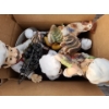 Image 9 : Decor: Rooster 16 T, Clock 12 T, Resin Chefs, Vases, Candleholders and More!
