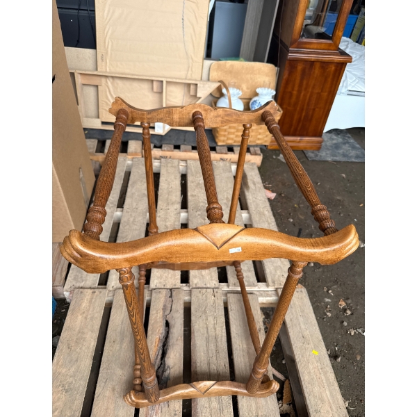 Wooden Towel Rack