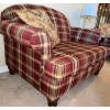 Image 2 : Oversized Plaid Arm Chair w/ Decorative Throw Pillow 50x36x34