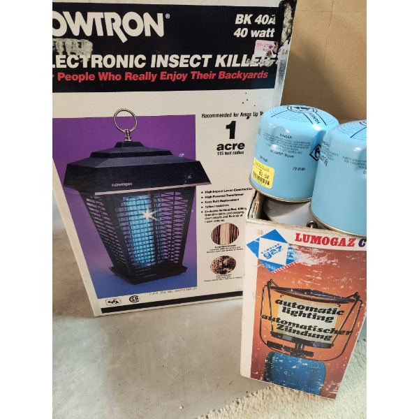 Flowtron BK40A Electronic Insect Killer and Lumogaz C200 Lantern with Two Canisters