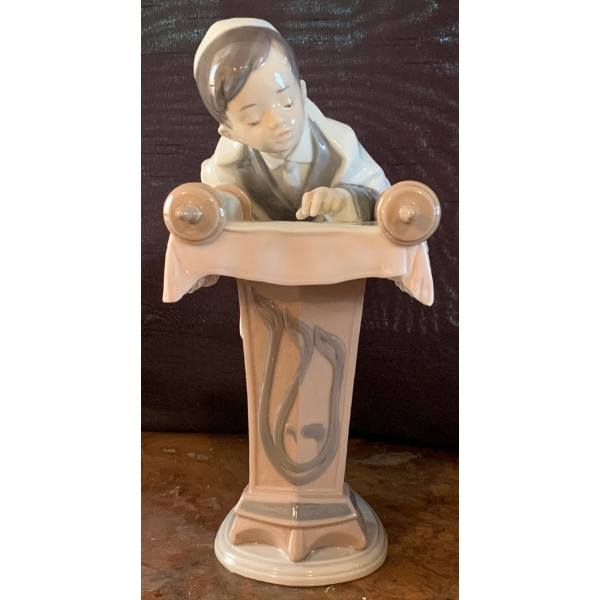 LLADRO Porcelain 'Bar Mitzvah Day' Figurine - 8.5T 