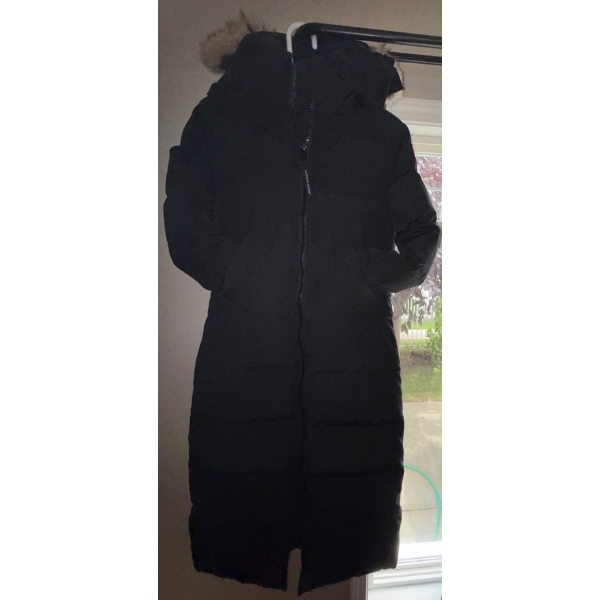 Authentic Canada Goose Winter Outerwear Ladies XS Coyote Fur Trim Full Length 
