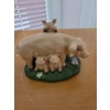 Image 5 : Collectable Porcelain Figurines 7T - Piggy Family Milk Maid & More