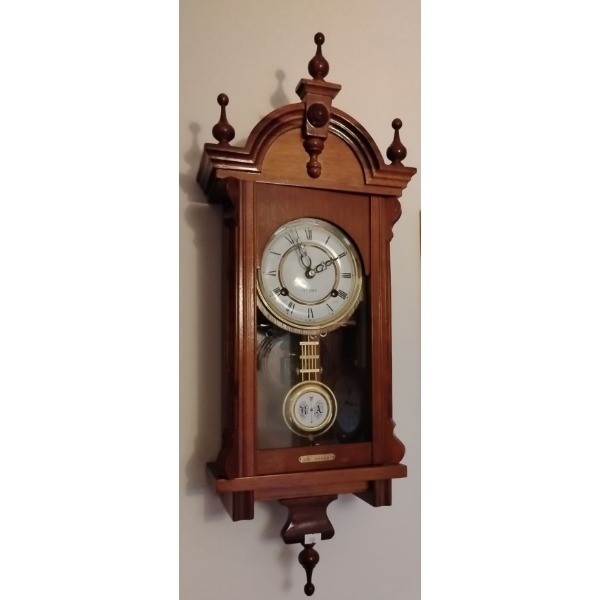 Vintage Westminister Schoolhouse Wall Pendulum Clock  No:00469 28 L, 10 W, 5 D