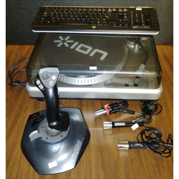 ION TTUSB10 USB Turntable w/ Wireless Key Board