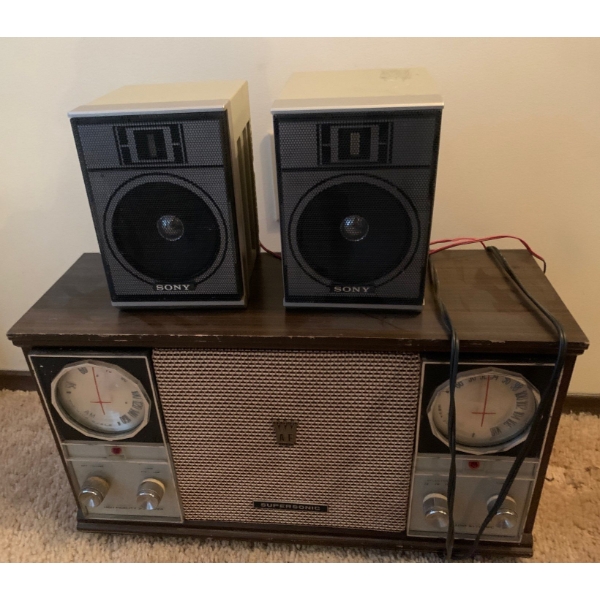 Supersonic 2 Band Radio AFC w/ Pair of Speakers