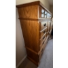 Image 2 : Vintage Oak Armoire 37x17x58