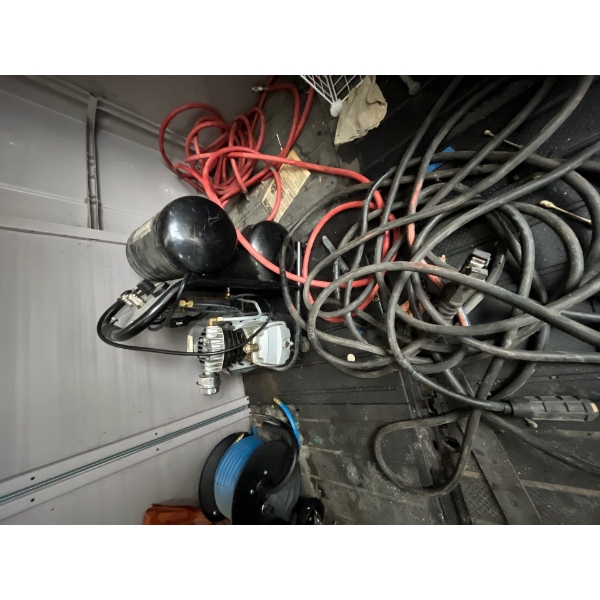 Mastercraft compressor with jumper, cable , air hoses and air hose on real